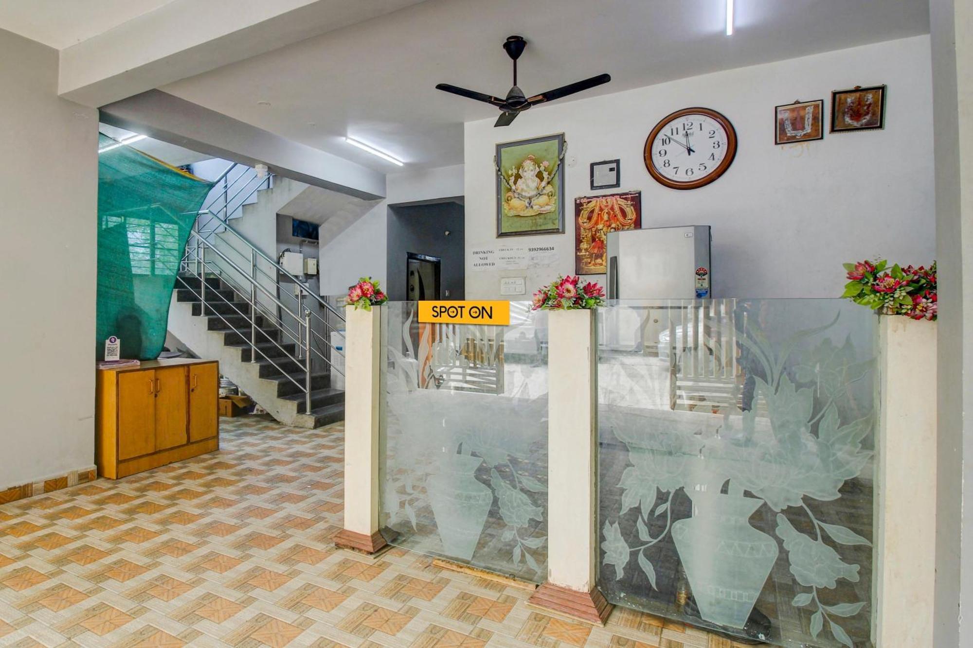 Spot On Sankalp Residency Hotel Hyderabad Exterior photo