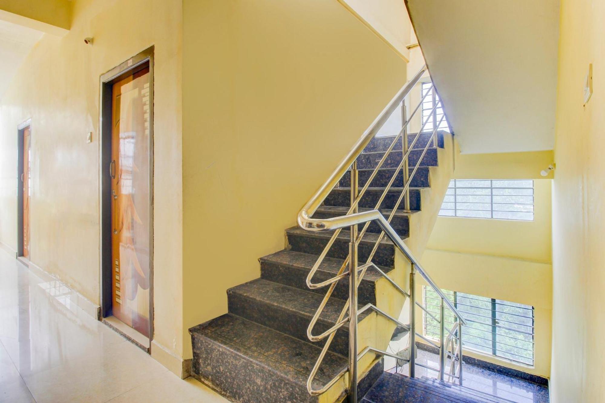 Spot On Sankalp Residency Hotel Hyderabad Exterior photo